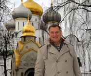 In front of Majestic Domes of Novodevichy