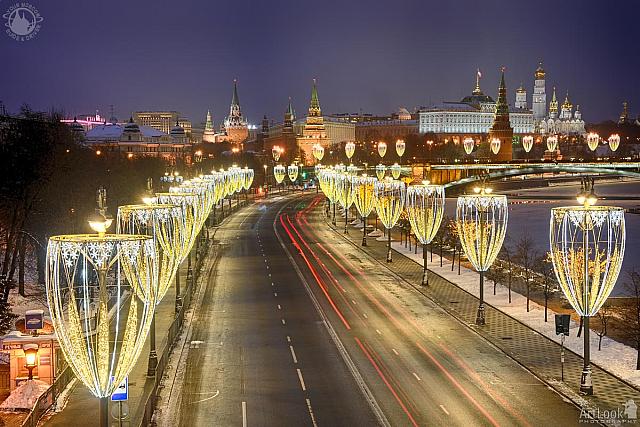 Festive Lights at Prechistenskaya Embankment and Moscow Kremlin on Christmas Morning