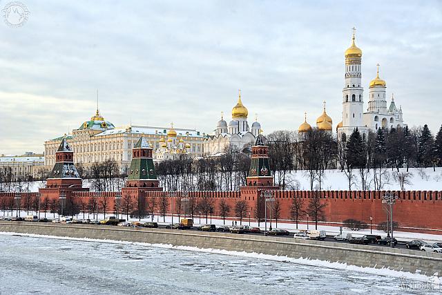 Moscow Kremlin Embankment in Winter