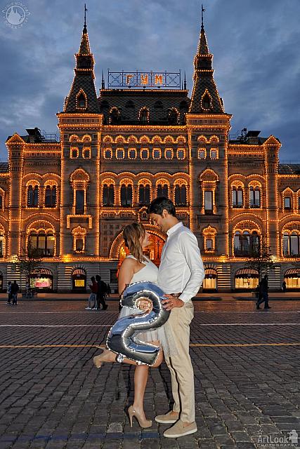 Moscow Evening Photoshoot - In the Middle of Red Square in Background of GUM Mall in Twilight