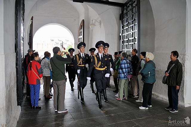 Meeting Guards of the Kremlin Regiment