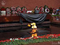 Flowers and Floral wreaths to Defenders of Motherland
