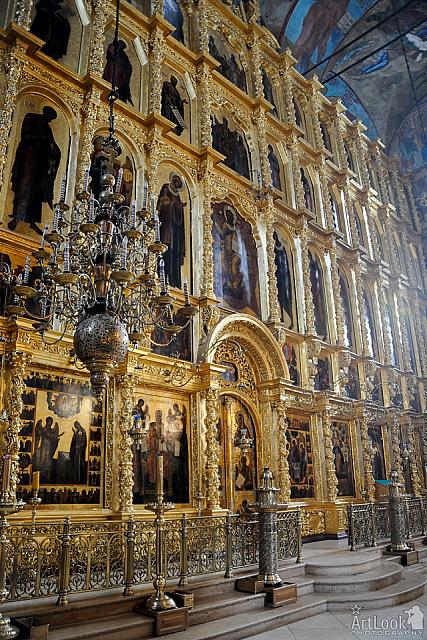 Shining Gold 5-tier Iconostasis of Assumption Cathedral