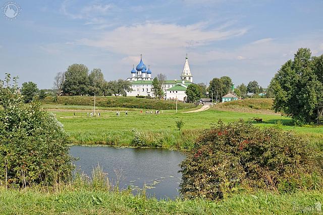 Kamenka River and Suzdal Kremlin in Summer