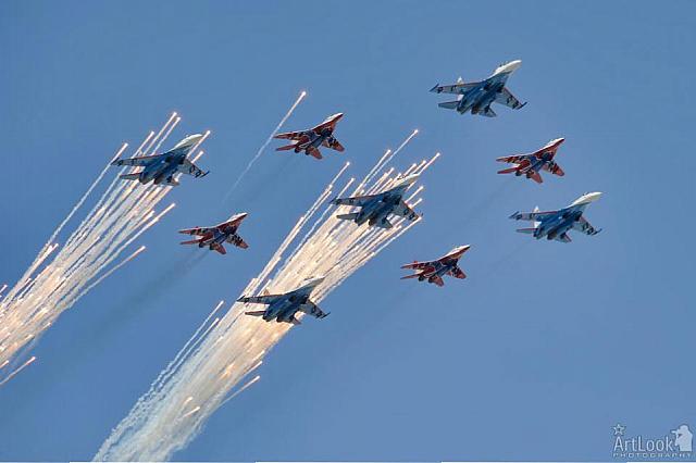 Russian Fighter Jets Shooting Flares