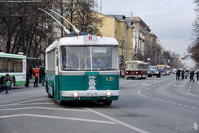 Vintage Trolleybuses Parade 2014 Started