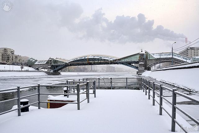 At Kievskaya Pier of Moskva River in Snow