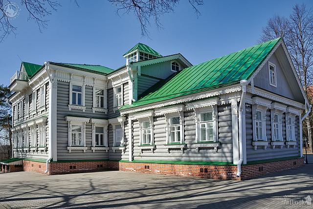 Lukutin Wooden House in Early Spring