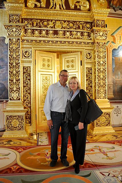 In Front of the Gilded Gates of Granovitaya Chamber