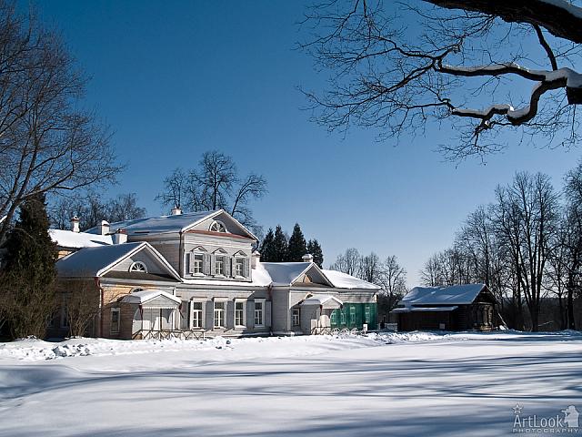 Winter Scenery in Abramtsevo
