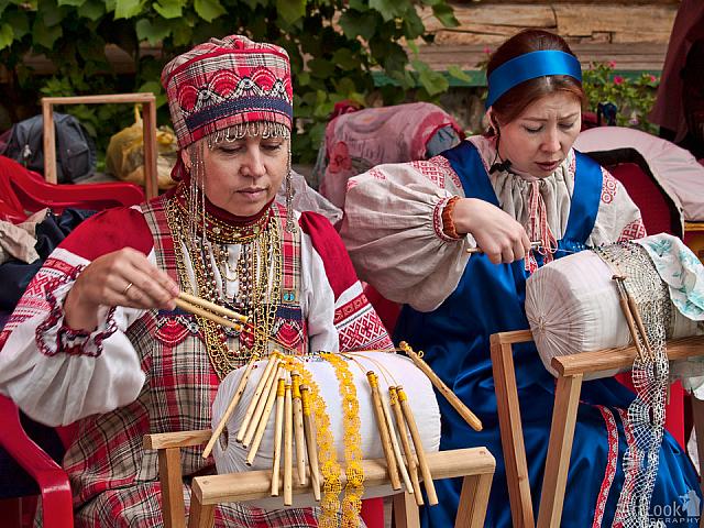 Bobbin Lace Makers in Izmailovo Kremlin