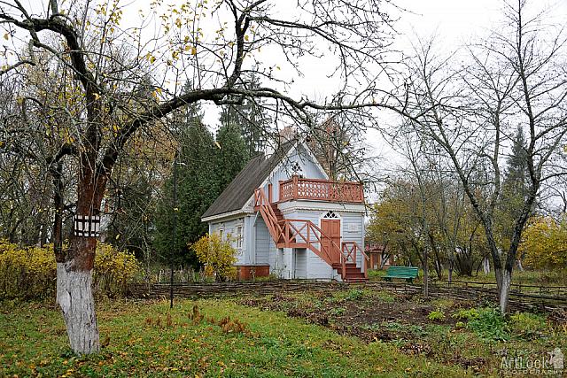 Chekhov’s Outhouse between Apple Trees - Melikhovo Estate