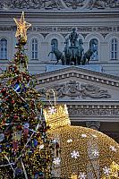 New Year decorations and Appolo’s Chariot of Bolshoi Theater