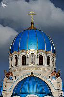 Stunning Blue Cupolas of Trinity Cathedral in Orekhovo (Moscow)