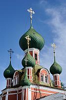 Onion domes of Vladimirsky Sobor in Pereslavl-Zalessky