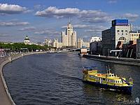 Yellow Boat "Apelsin" on Moscow-River