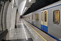 Train with Closed Doors at Savelovskaya Metro Station (BRL)