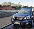 Honda CR-V and Moscow Kremlin
